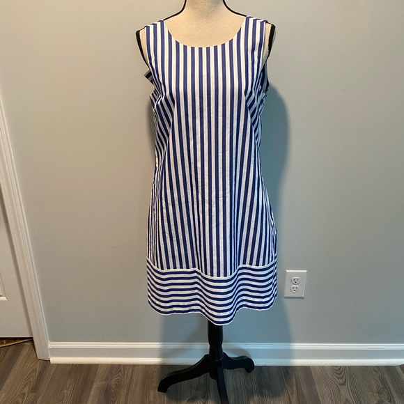 Vineyard Vines Beachcomber Blue Stripe Bow Back Dress Women’s size 6 - Picture 2 of 12